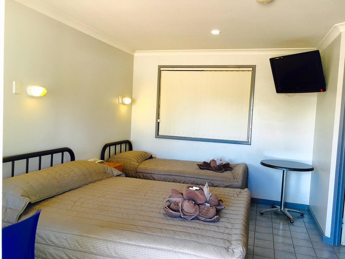 Tom Price Hotel Motel トム・プライス エクステリア 写真