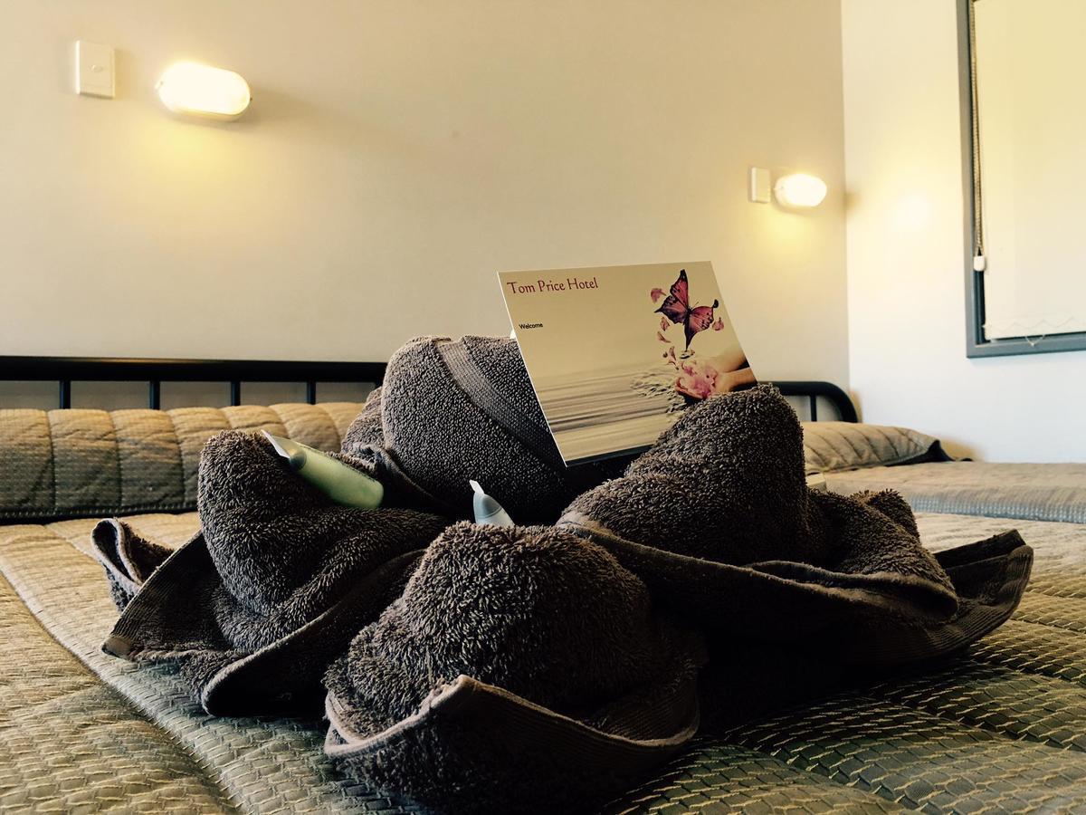 Tom Price Hotel Motel トム・プライス エクステリア 写真